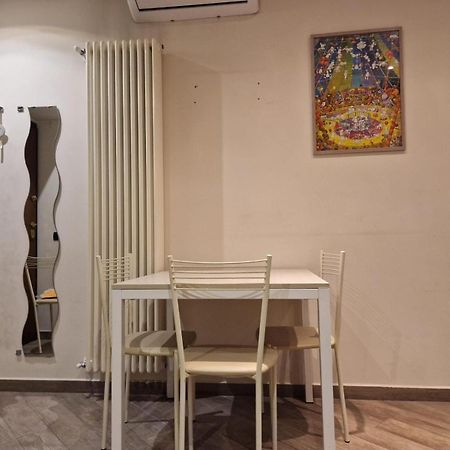 Mia Casa Apartment มอนซา ภายนอก รูปภาพ
