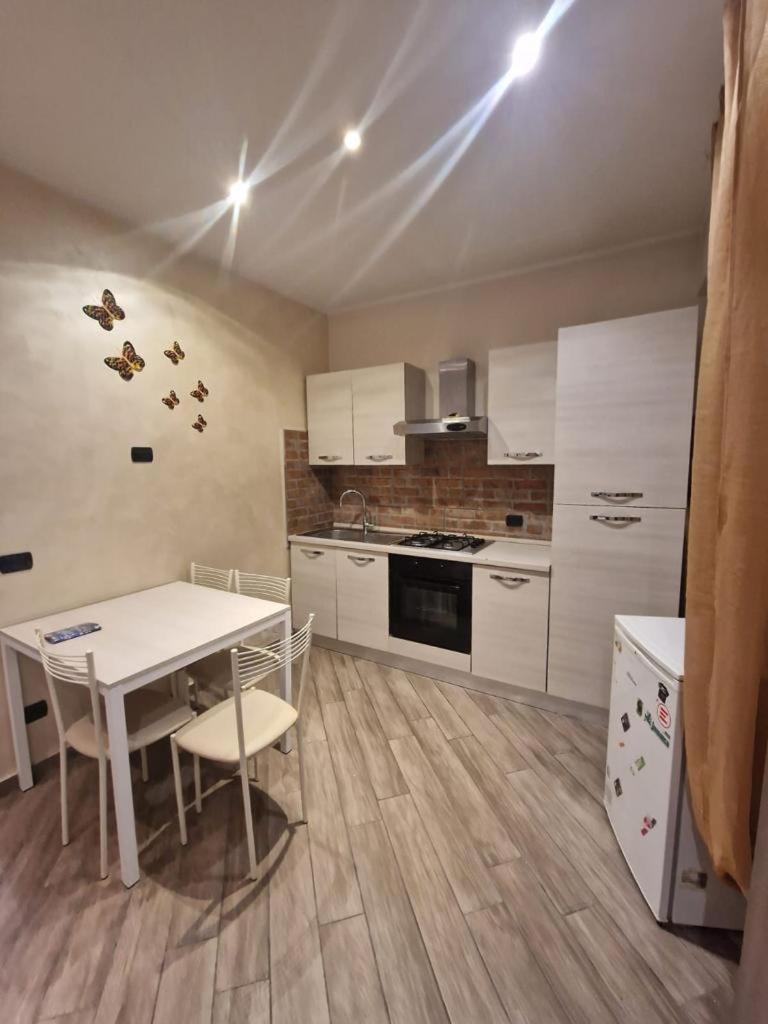 Mia Casa Apartment มอนซา ภายนอก รูปภาพ